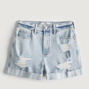 Hollister Mom Jean shorts 👖